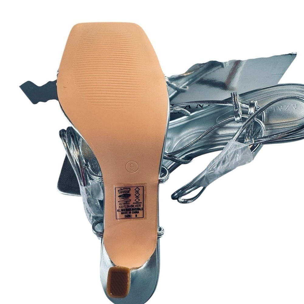 Azalea Wang Kaylin Sandal - Silver - NIB - Size 9 - Picture 7 of 8